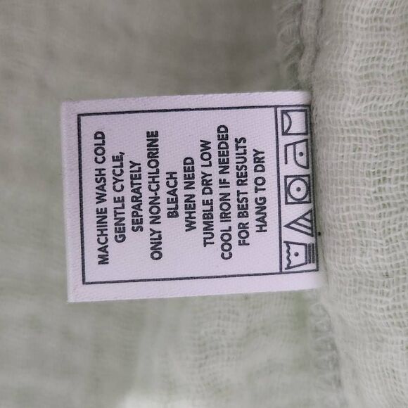 Monrow Semi-Sheer Light Green Button Down Crop Top NWT Size Large Green Crop Top - Picture 7 of 8